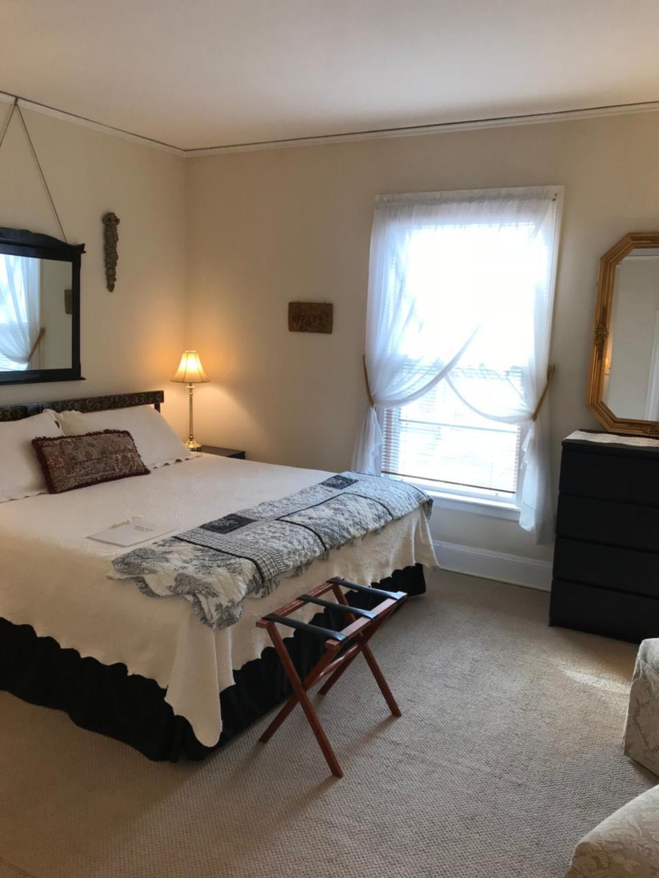 Julietta House Hotel Глостър Стая снимка